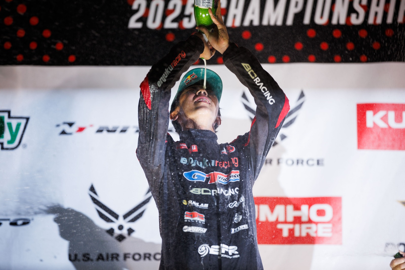 Piloto de 15 anos faz história no Formula DRIFT com pneus GT Radial